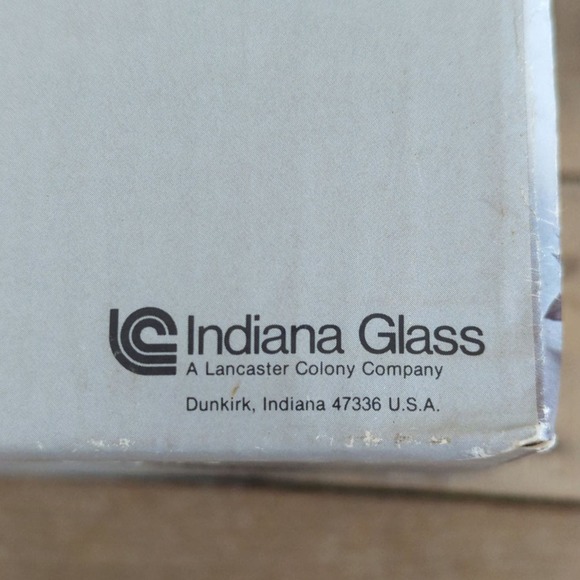 Vintage 1965 - 1990 Diamond Point Clear by Indiana Glass Tall Footed Compote - Picture 7 of 11